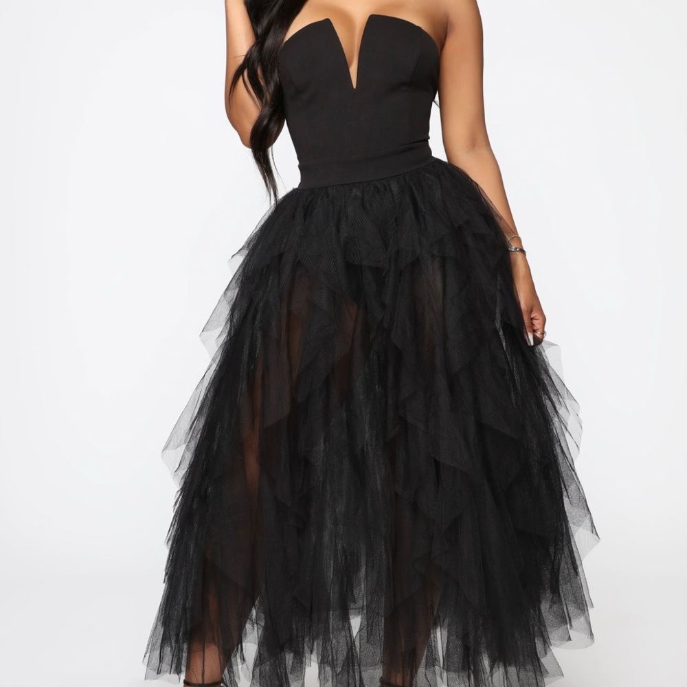 BLACK STRAPLESS TULLE RUFFLE BODYSUIT DRESS
